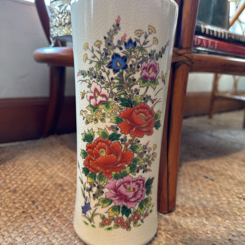 Vintage Porcelain Japanese Vase by Davar