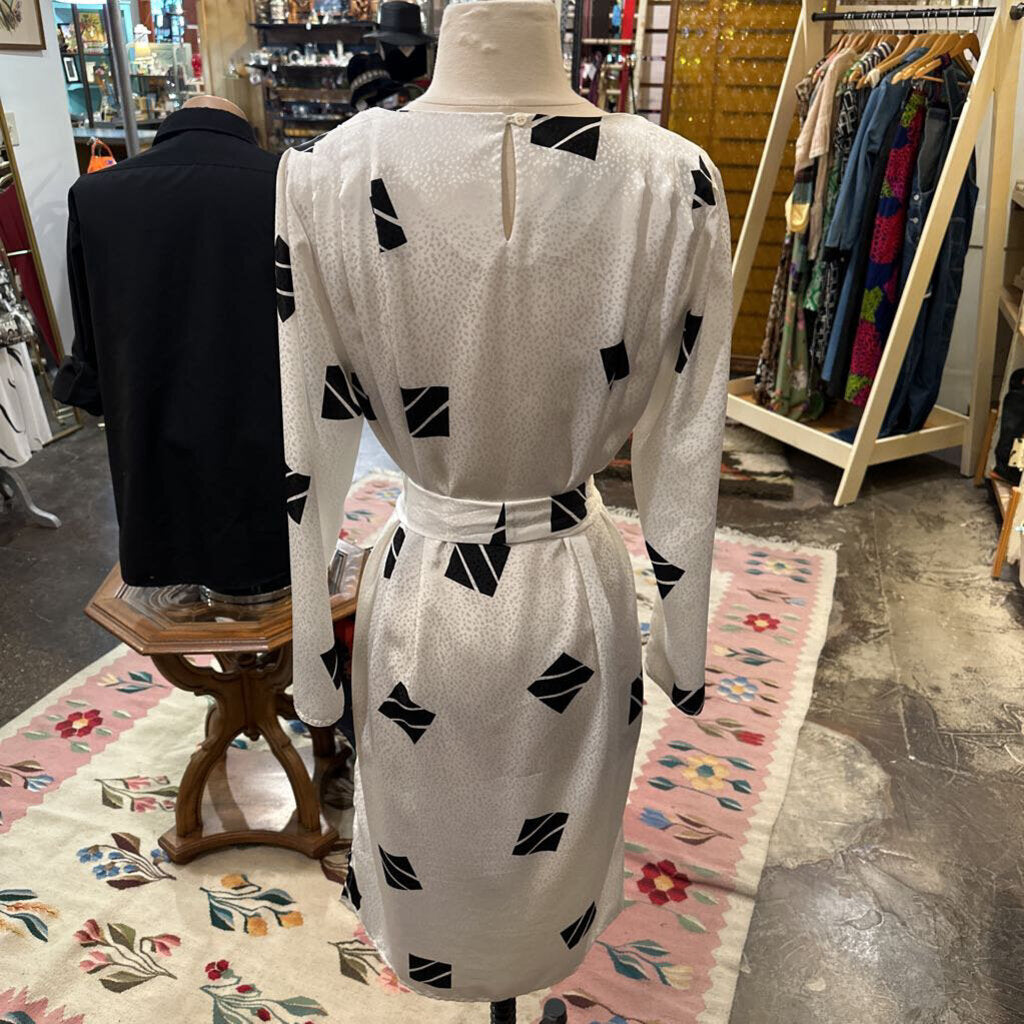 1980s Flora Kung White & Black Dress w/ Belt