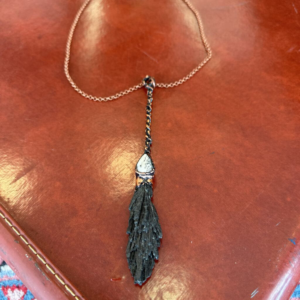PL231-L Electroformed Black Kyanite Witch Besom Necklace with Dendrite Agate