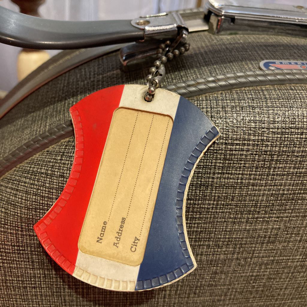 American Tourister Tiara Round Suitcase