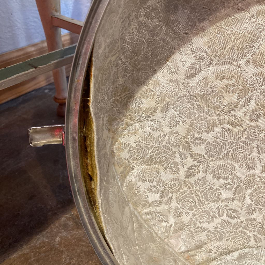 American Tourister Tiara Round Suitcase