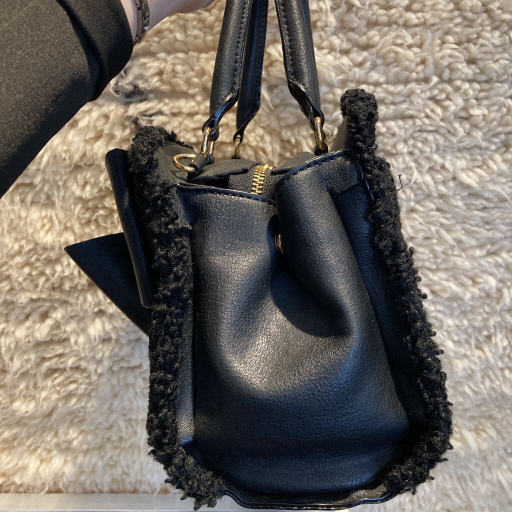 Betsey Johnson Satchel w/Removeable Bow