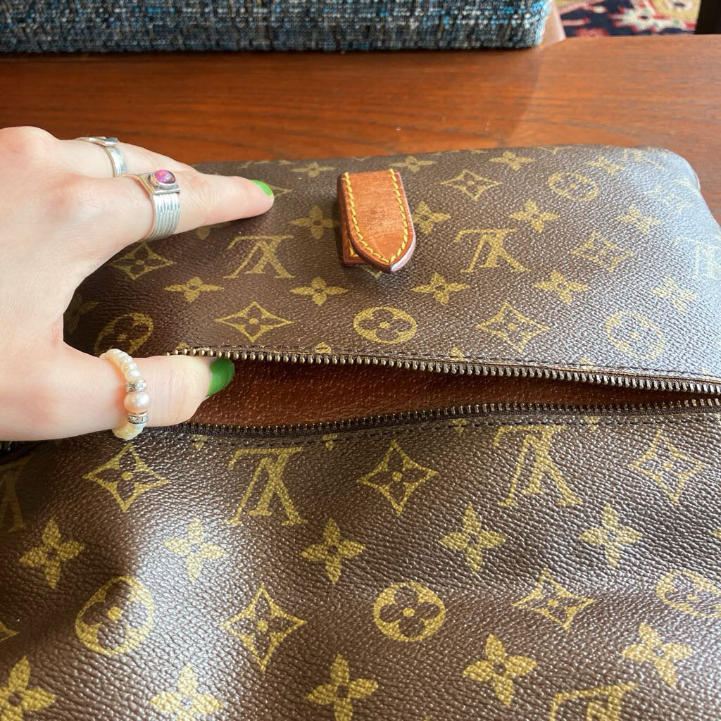 Vintage Authentic Louis Vuitton Pliante Clutch Handbag