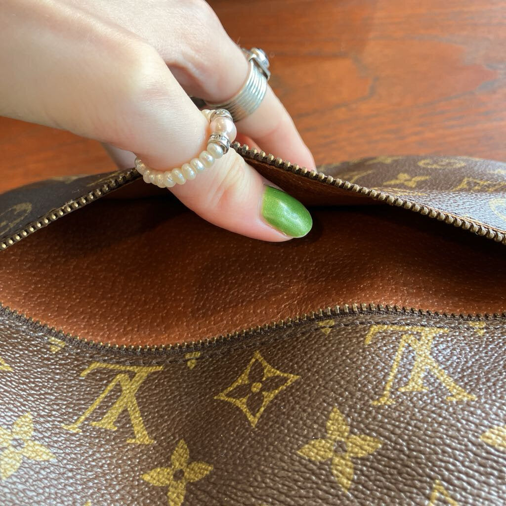 Vintage Authentic Louis Vuitton Pliante Clutch Handbag