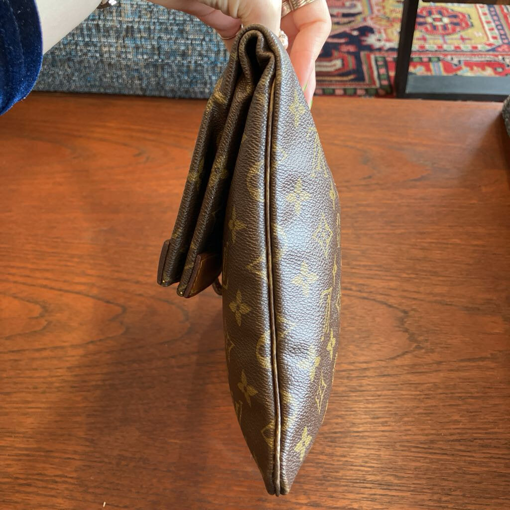 Vintage Authentic Louis Vuitton Pliante Clutch Handbag