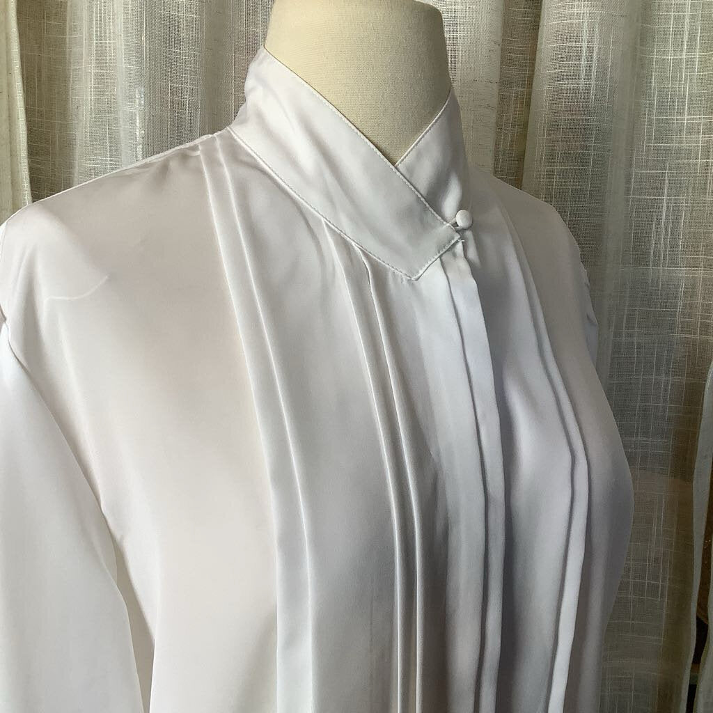 90s Sheer White Marlis Blouse with V Shaped Neck