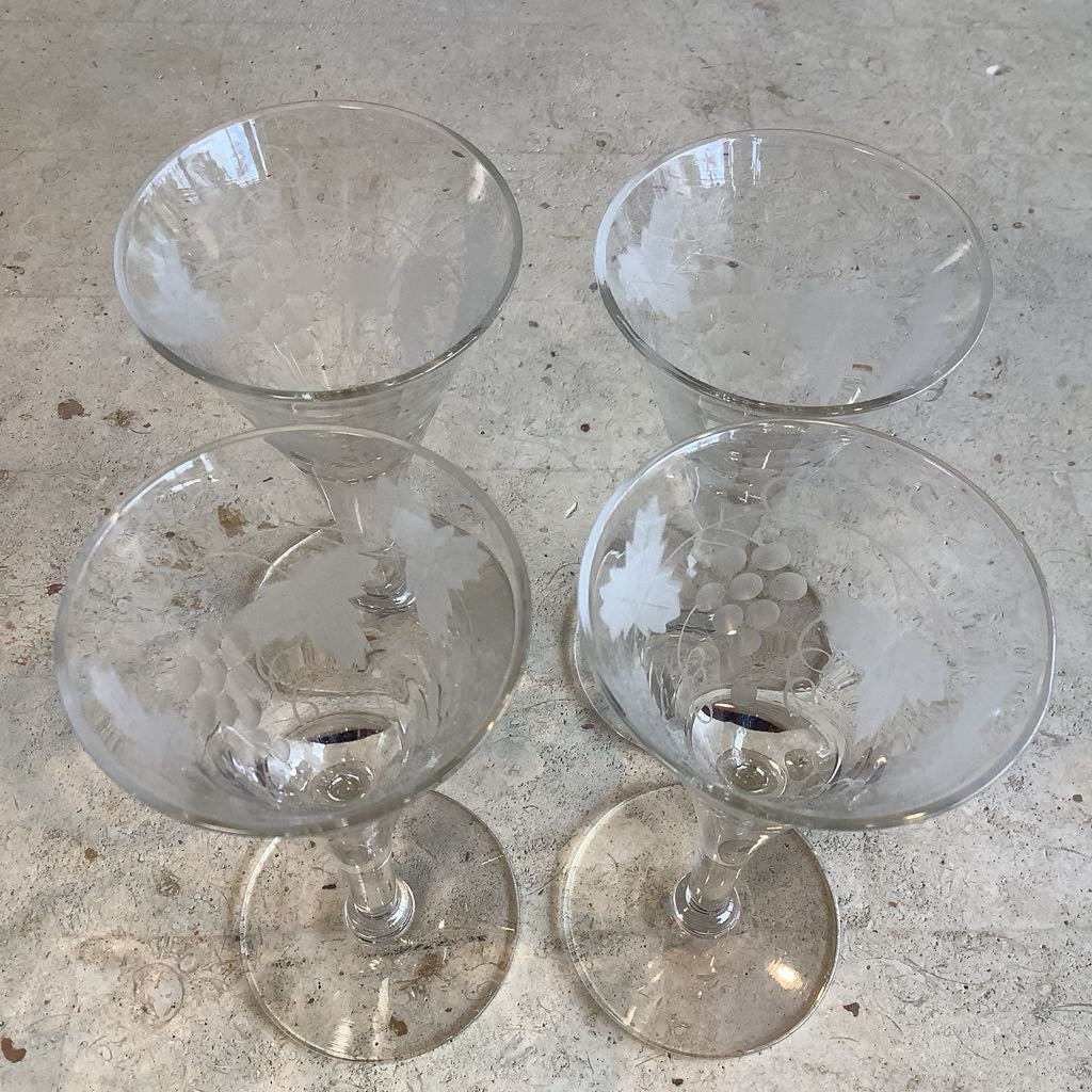 Vtg Crystal Cut Grape Leaf Cordials - Set of 4