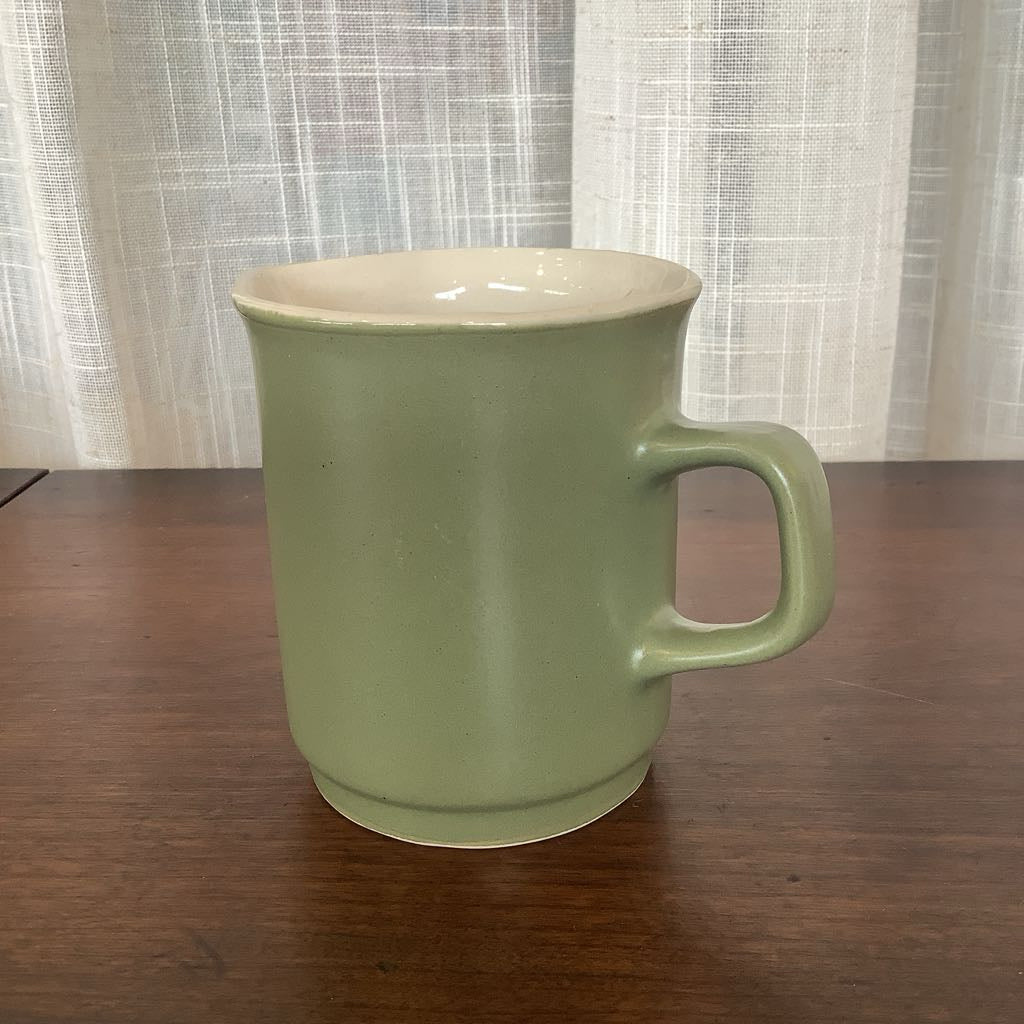 Mid Century Modern Daekor Designs Aspen Stoneware Set