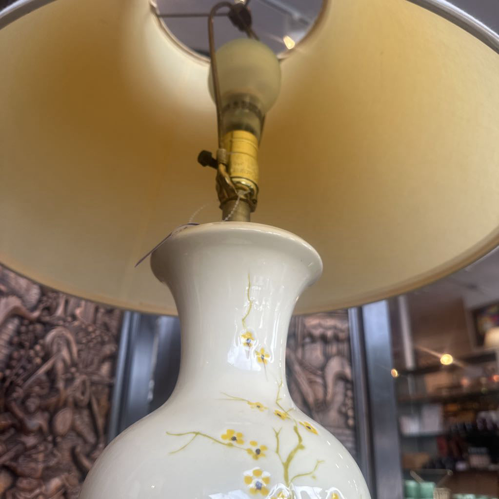 VTG "Cherry Blossom" Ginger Jar Lamp with Brass Base
