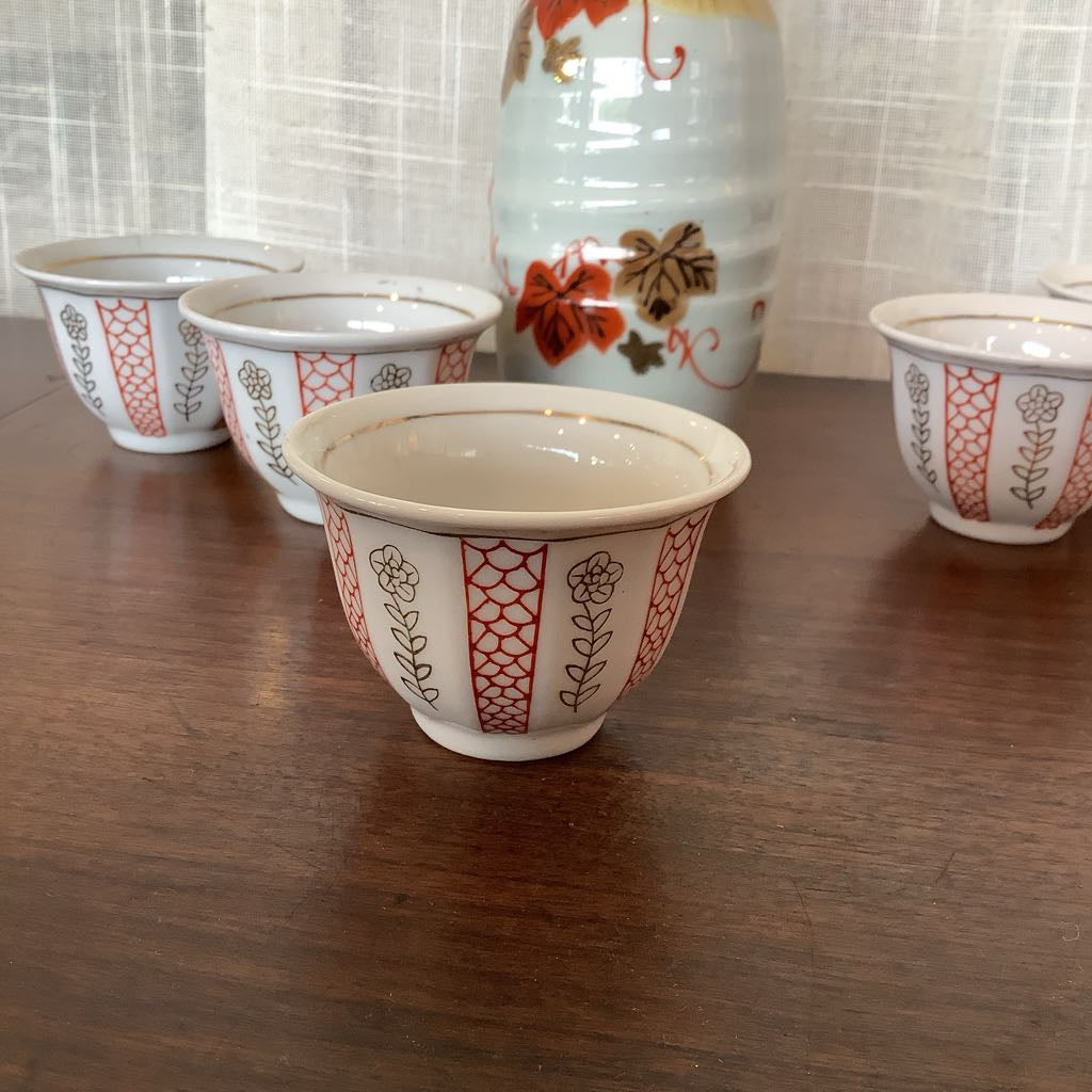 VTG Japanese Sake Bottle w/Maple Leaves and set of 5 cups