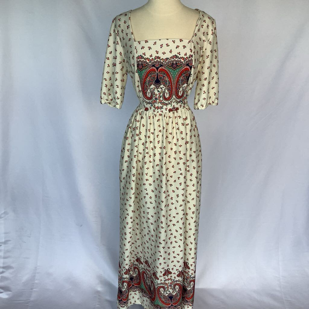 1970s White Floral Maxi Dress