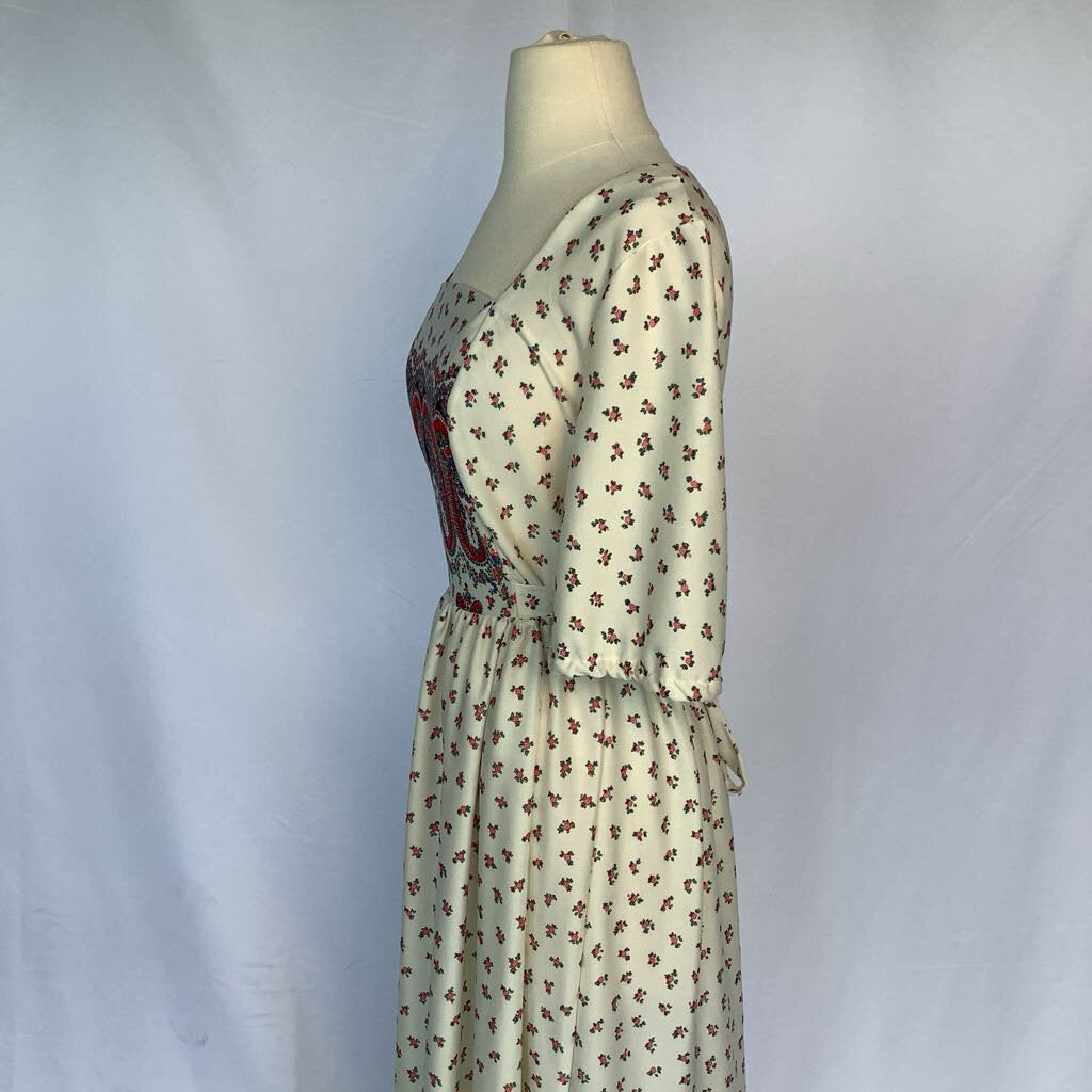 1970s White Floral Maxi Dress