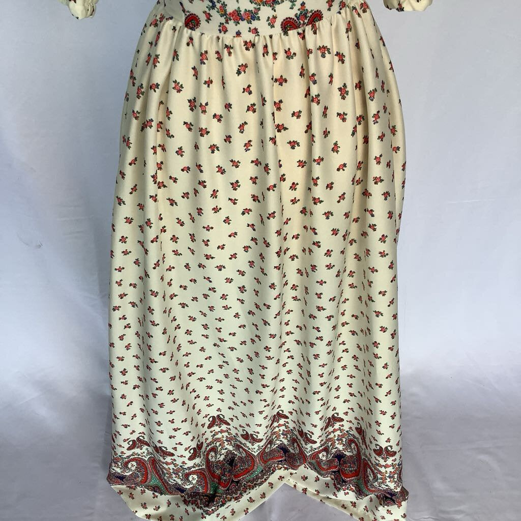 1970s White Floral Maxi Dress