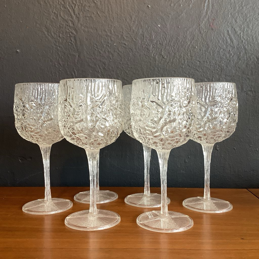 Vintage Norse Ware Acrylic Wine Goblets Crystal Ice Pattern