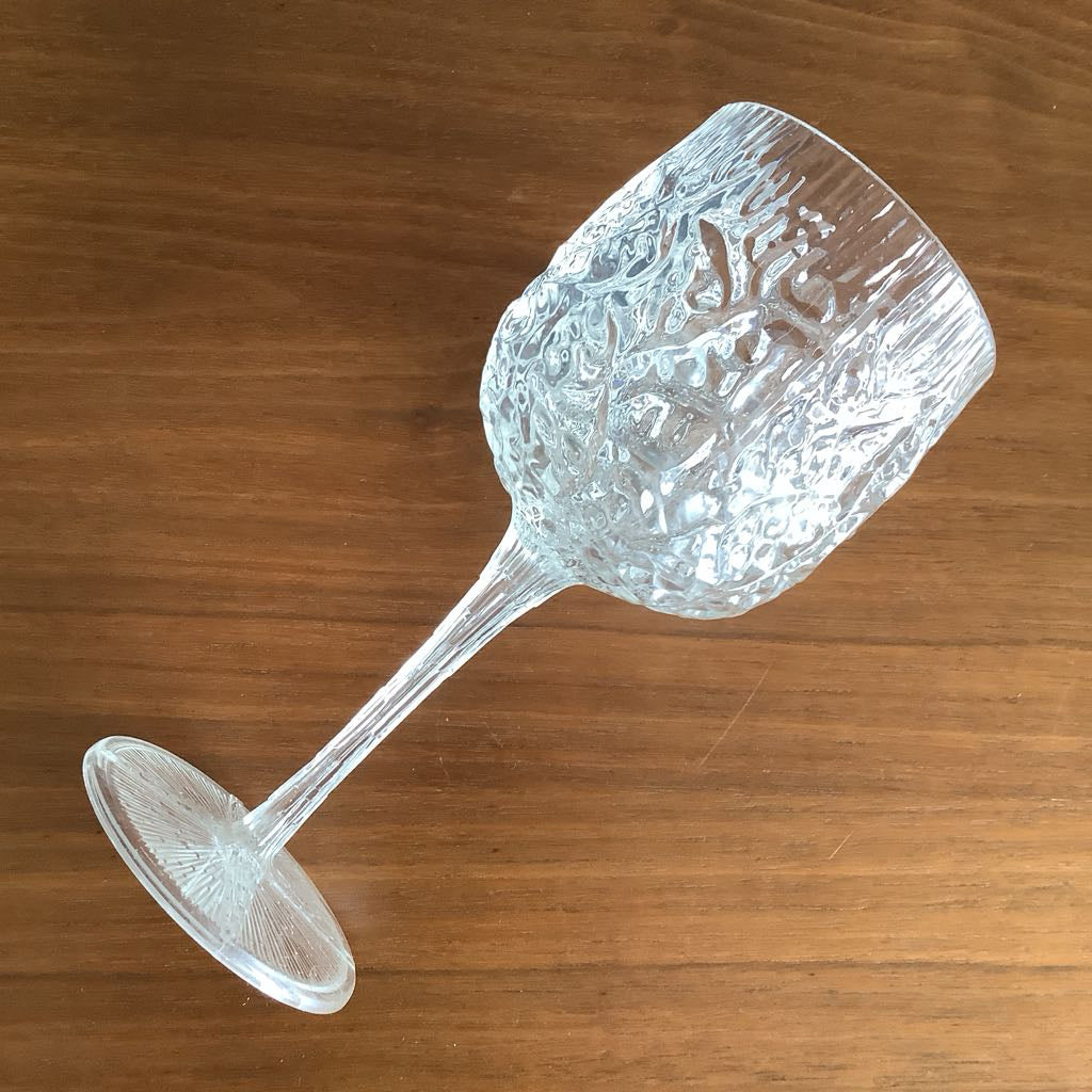 Vintage Norse Ware Acrylic Wine Goblets Crystal Ice Pattern