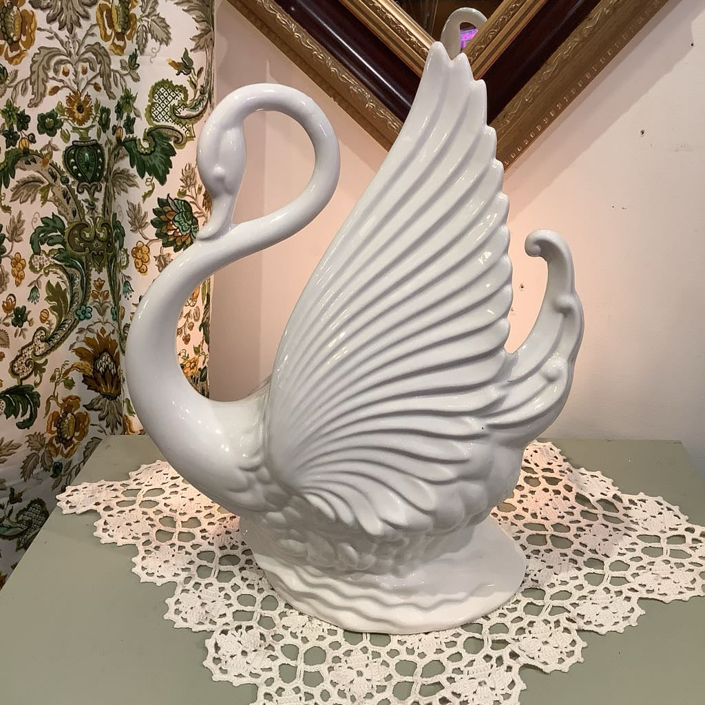 Vintage White Swan TV Lamp