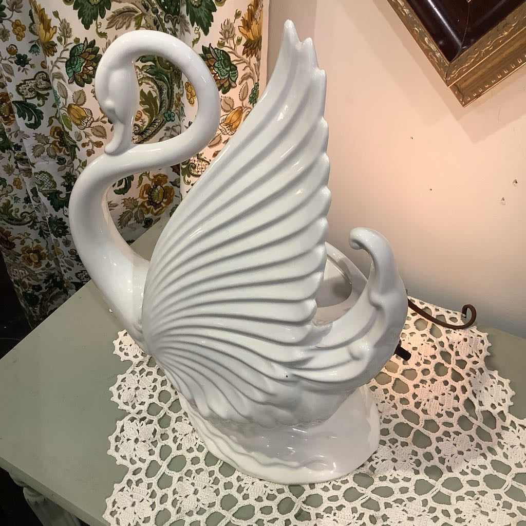 Vintage White Swan TV Lamp