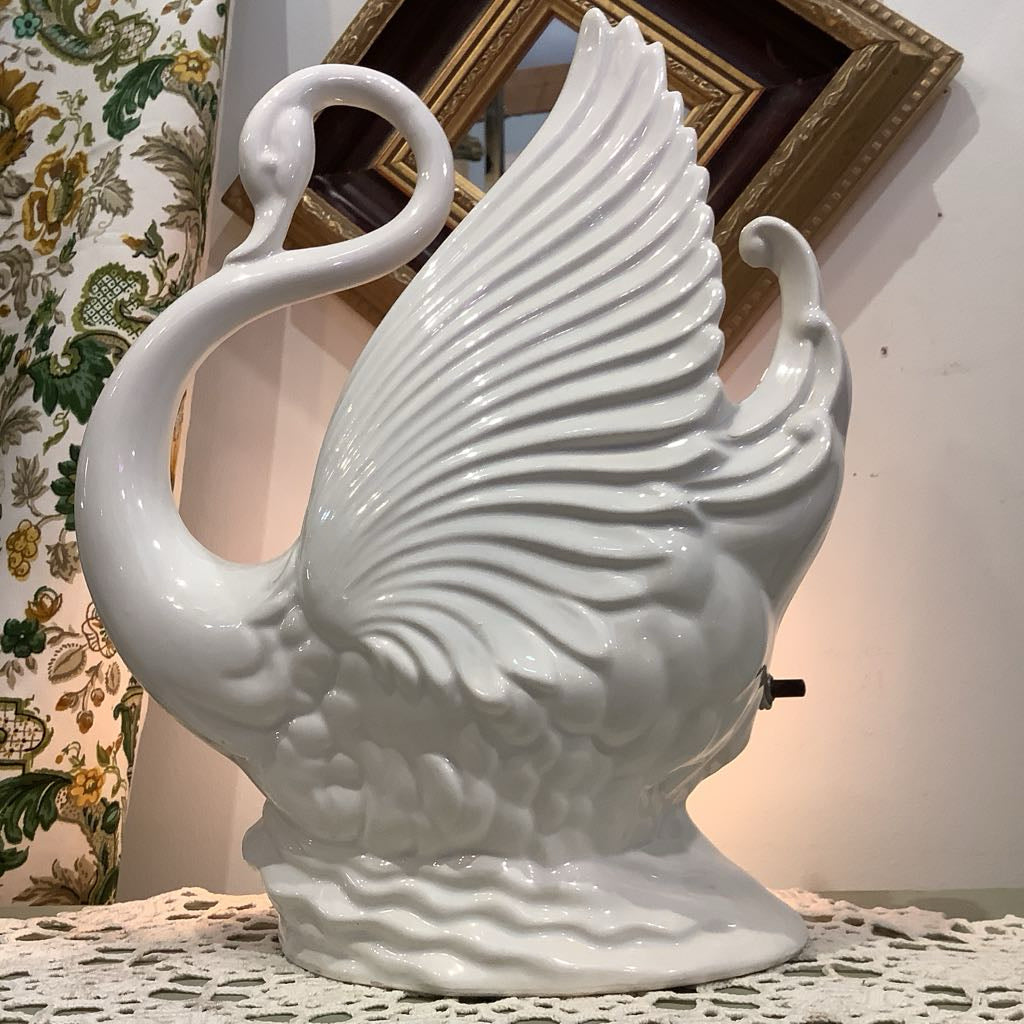 Vintage White Swan TV Lamp