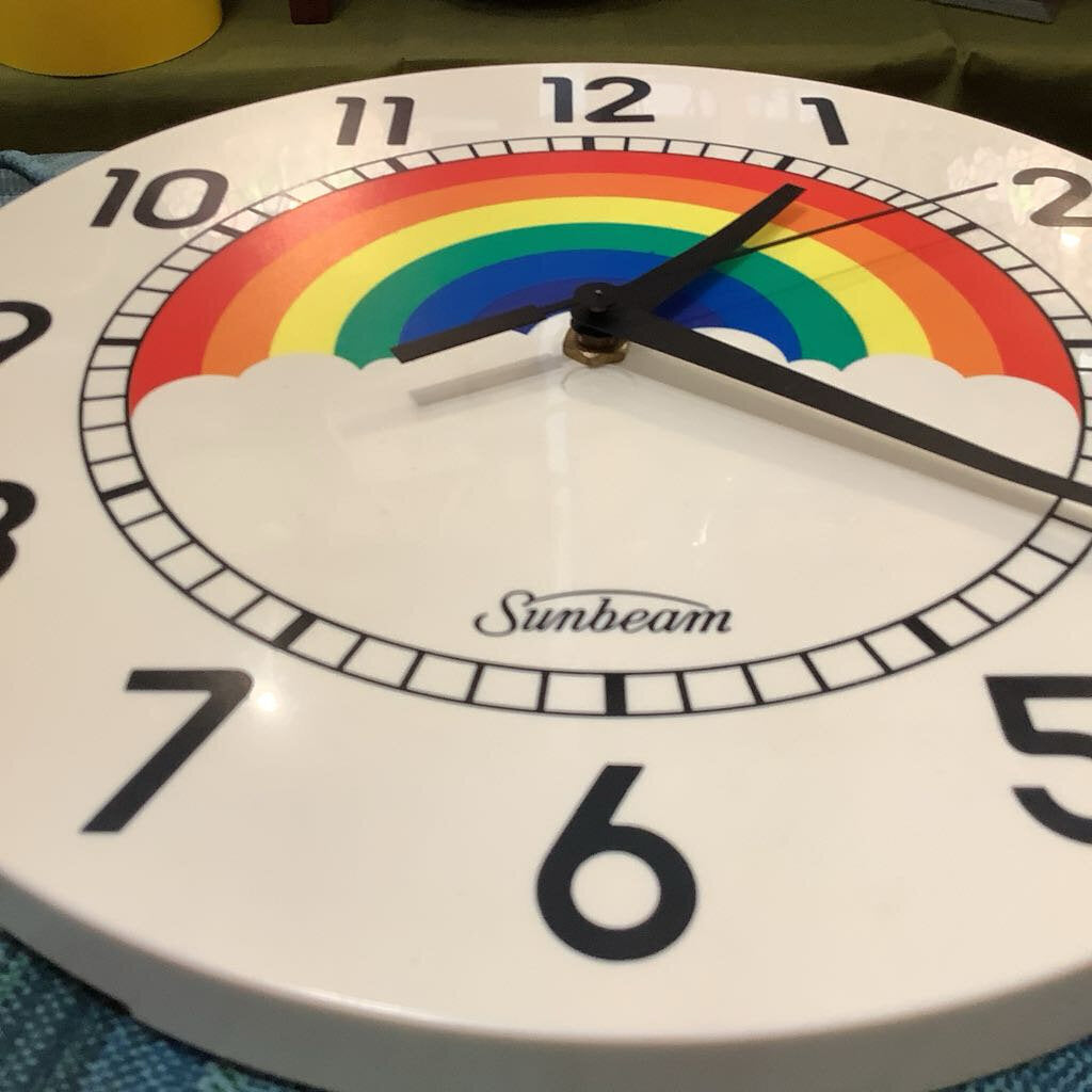 Vintage Sunbeam Rainbow Clock