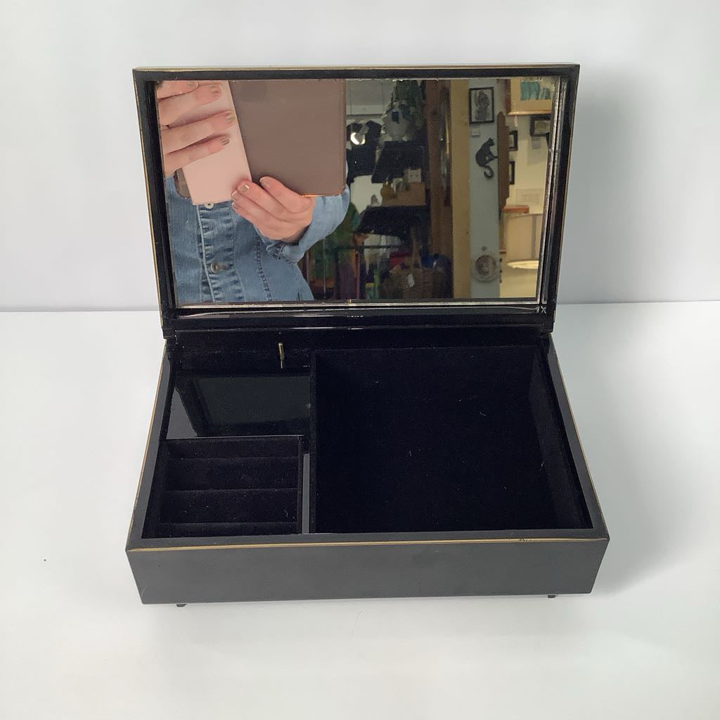 Vintage Lacquerware Otagiri Japan Jewelry Music Box
