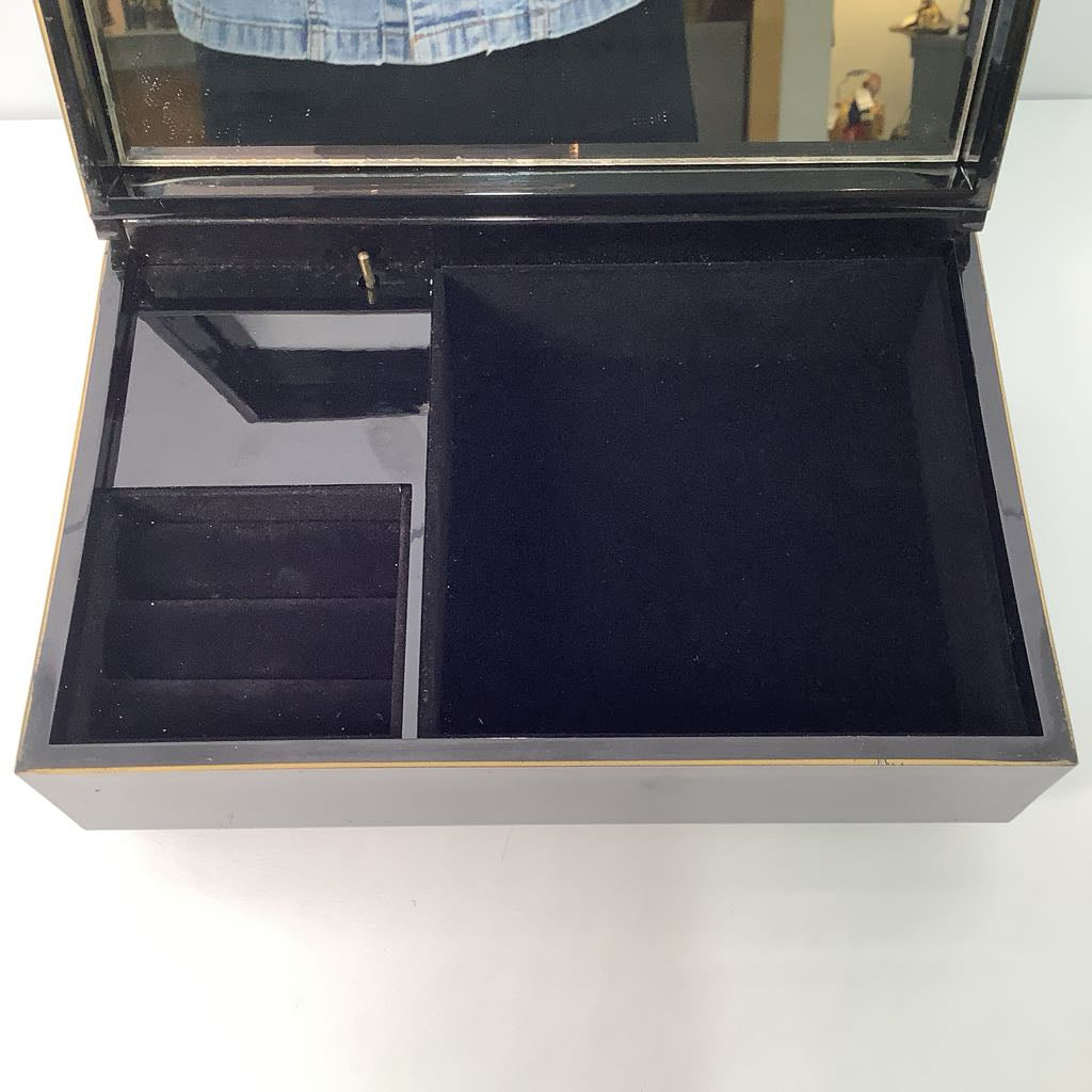 Vintage Lacquerware Otagiri Japan Jewelry Music Box