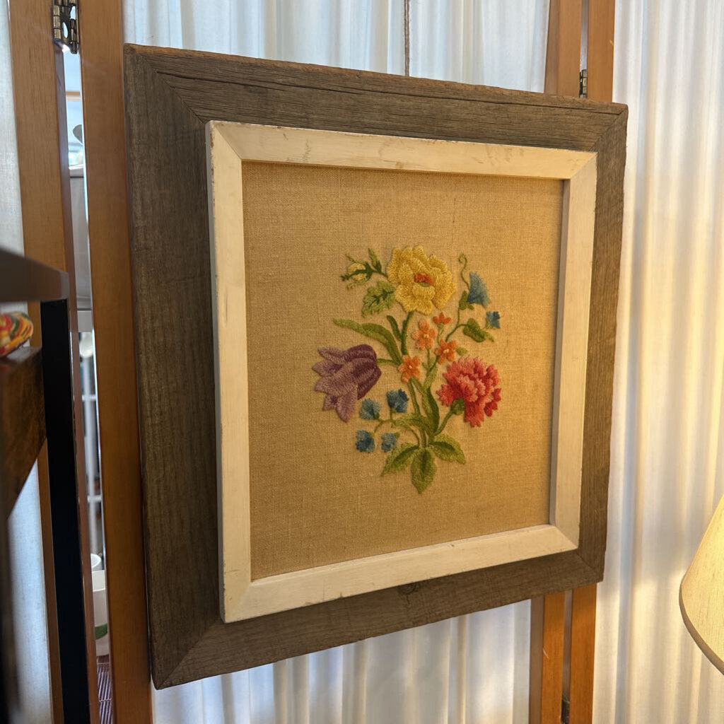 Vintage Flowers Crewel