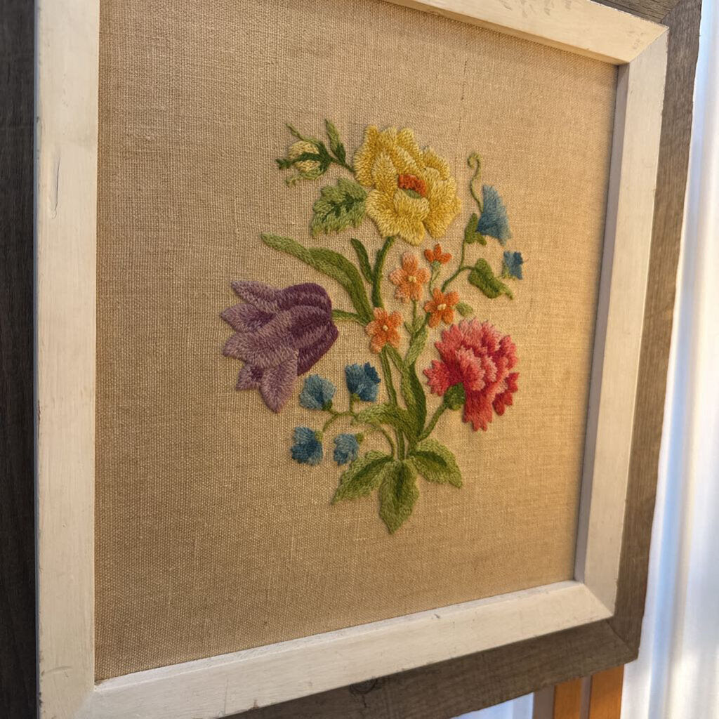 Vintage Flowers Crewel