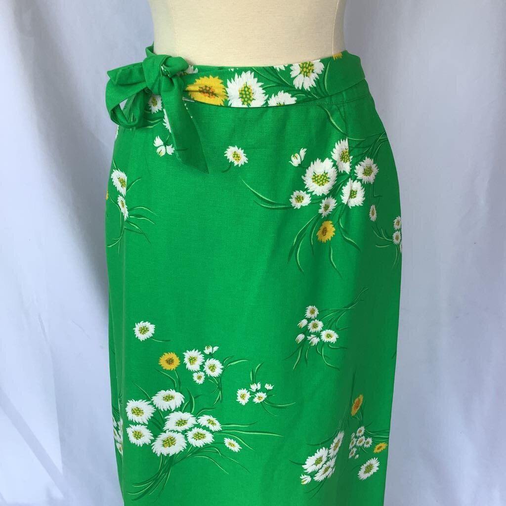 1970s Kelly Green Floral Maxi Wrap Skirt
