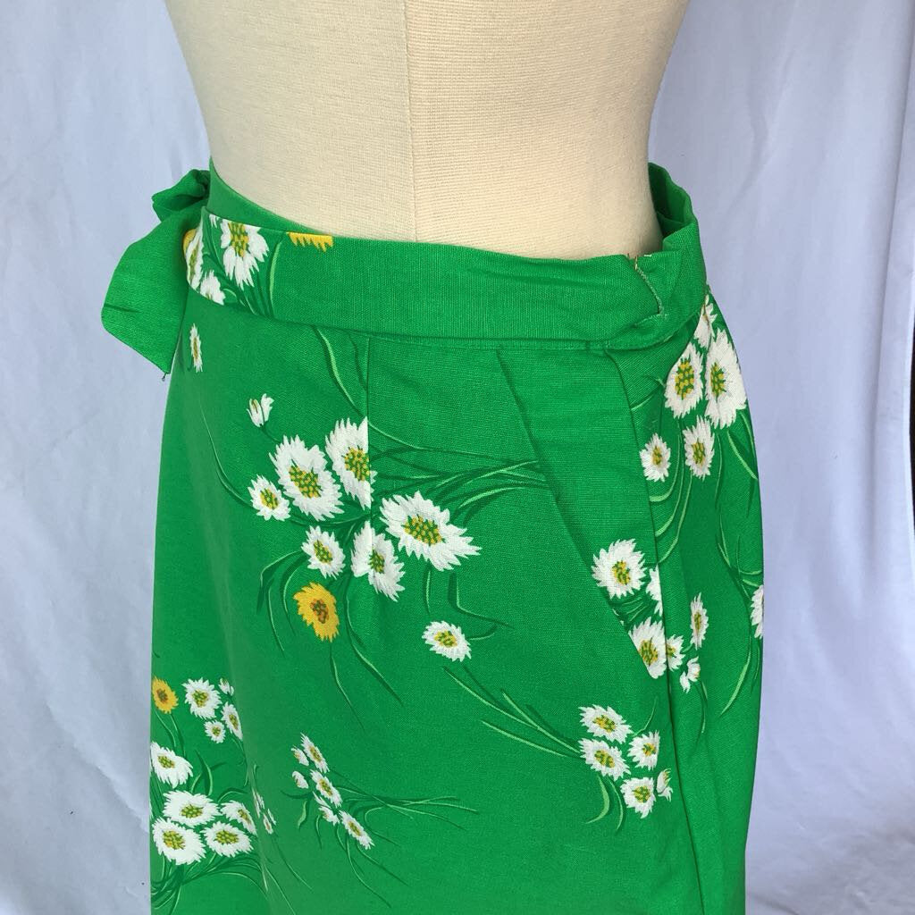 1970s Kelly Green Floral Maxi Wrap Skirt