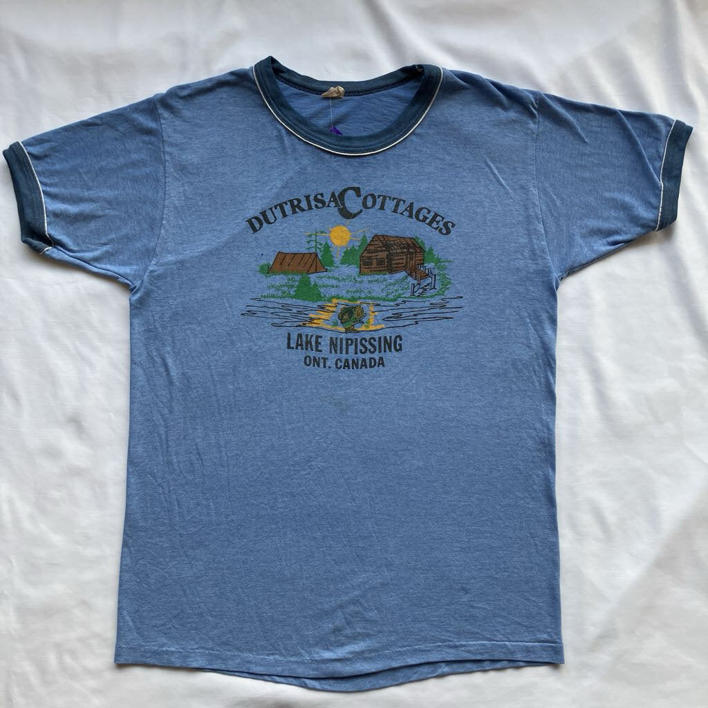 1970s Dutrisa Cottages T-shirt