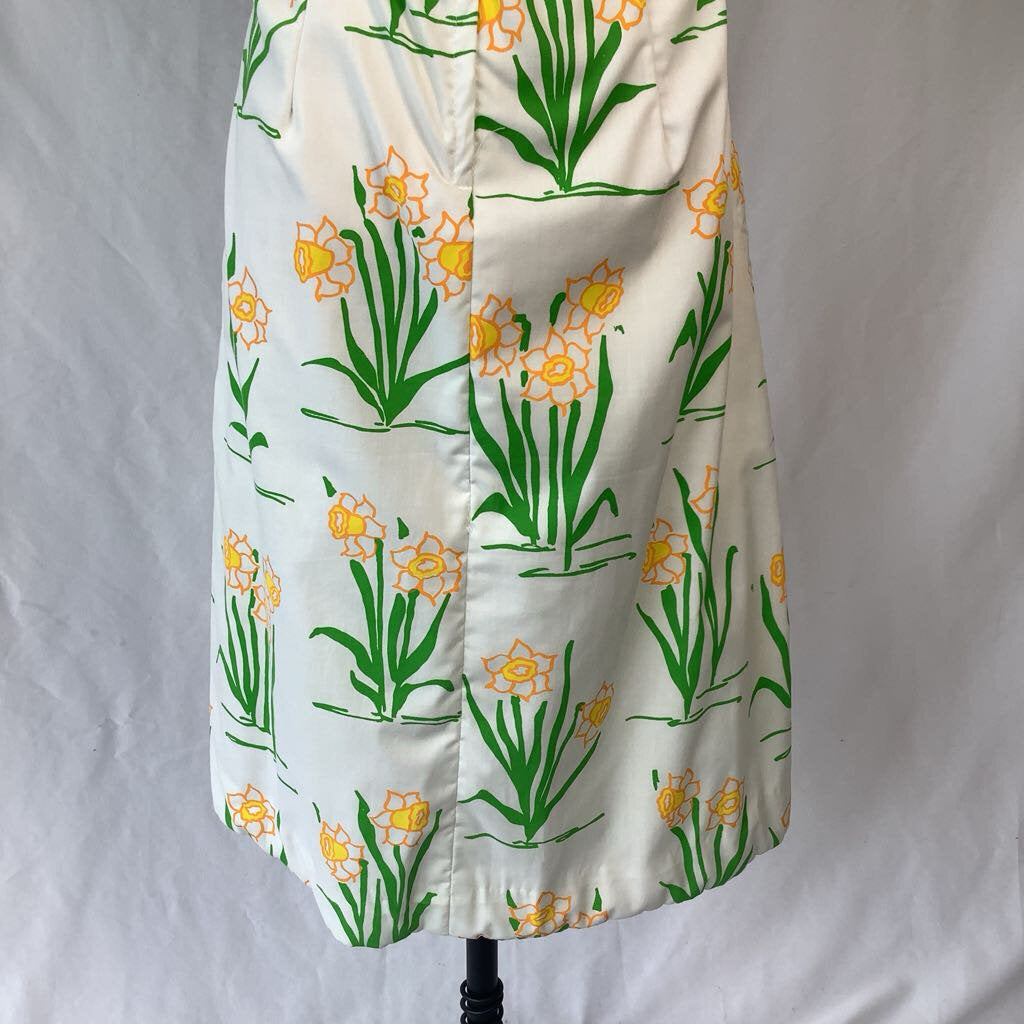 1970s Vested Gentress Daffodil Print Cap Sleeve Dress