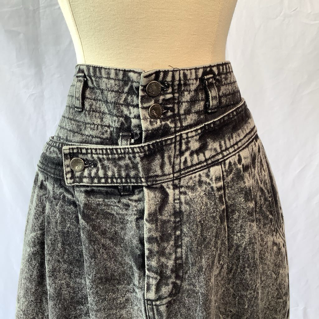 1980s Weathered Blues Acid Wash Denim Pencil Skirt