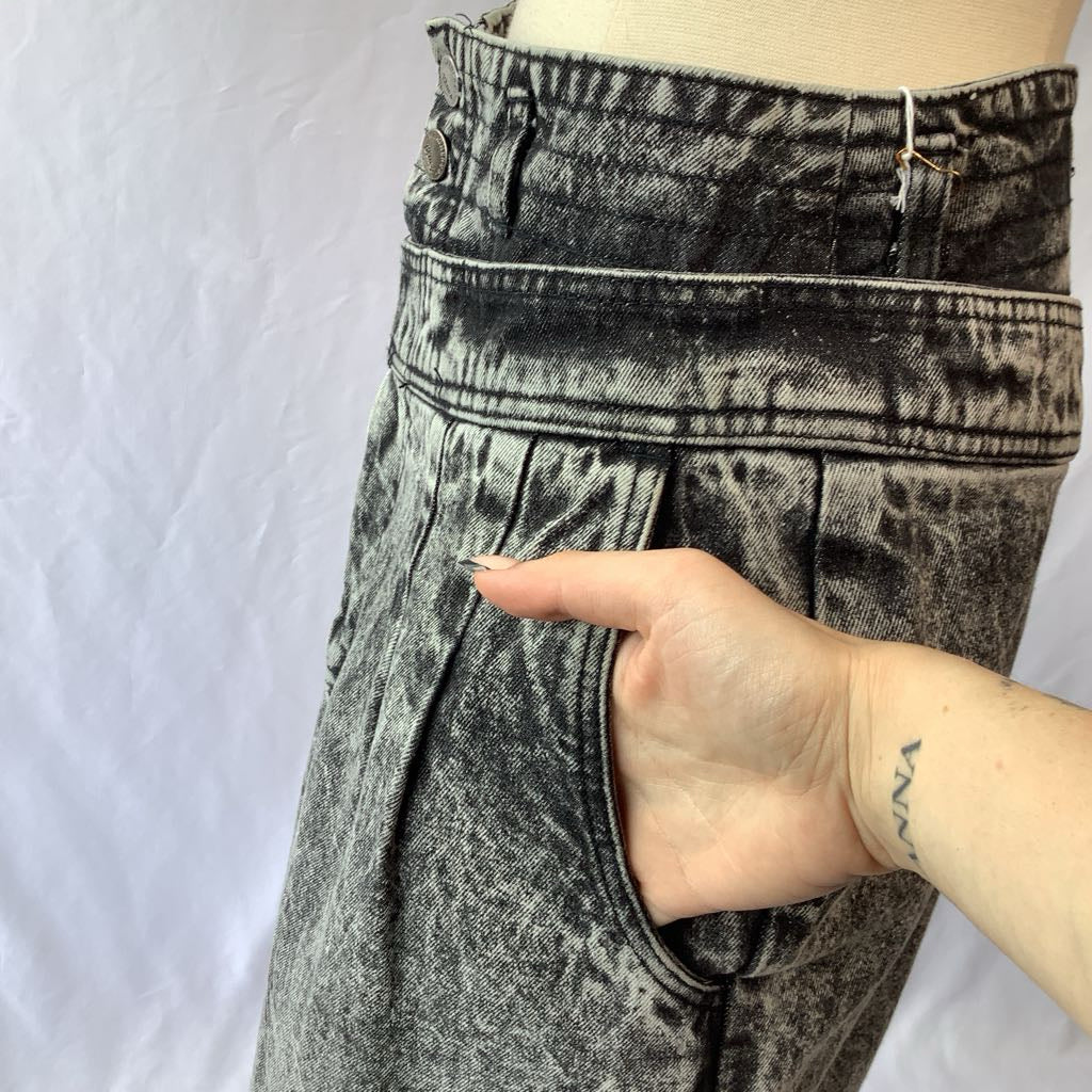 1980s Weathered Blues Acid Wash Denim Pencil Skirt