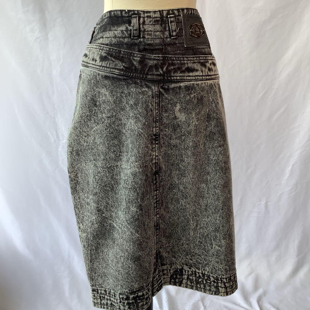 1980s Weathered Blues Acid Wash Denim Pencil Skirt