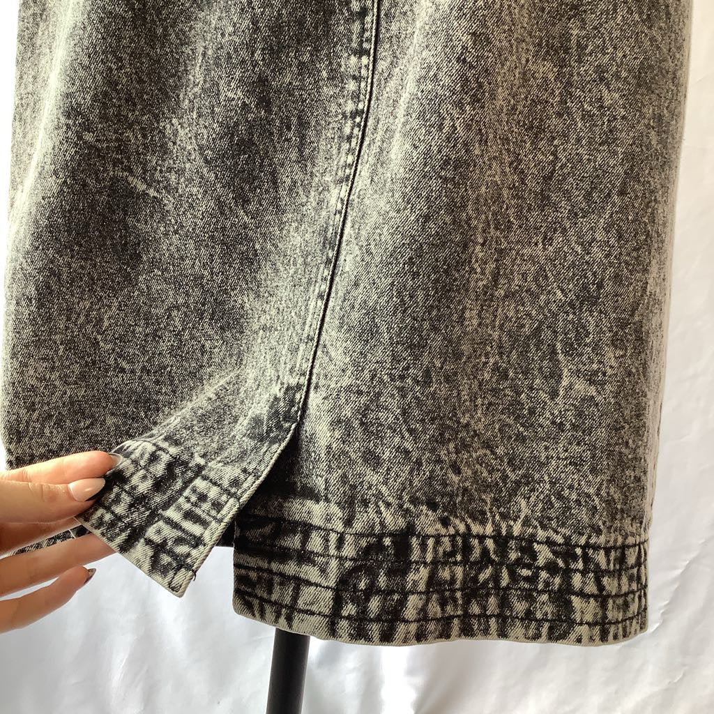 1980s Weathered Blues Acid Wash Denim Pencil Skirt