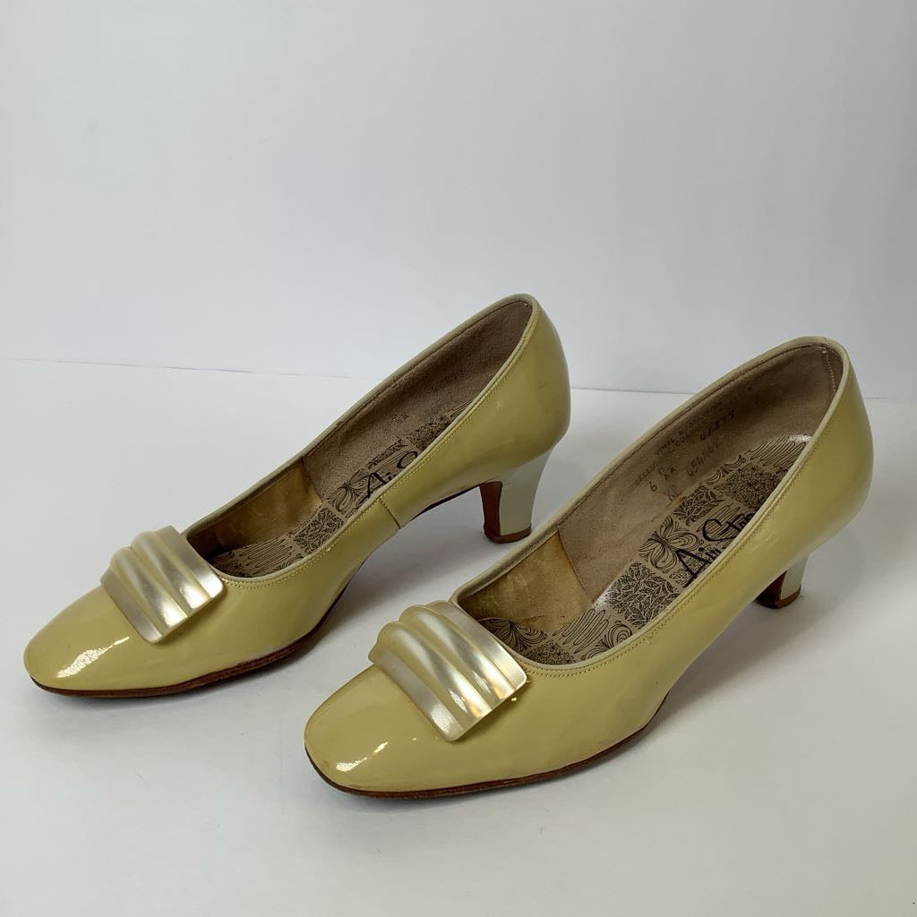 70s Butter Yellow Patent Pumps