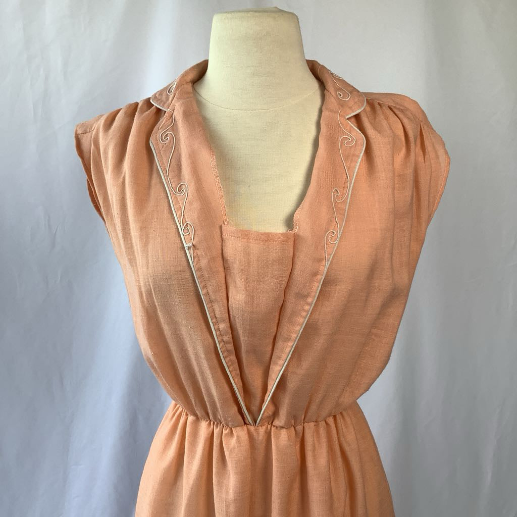1970s Peach Day Dress w/ Embroidered Neck