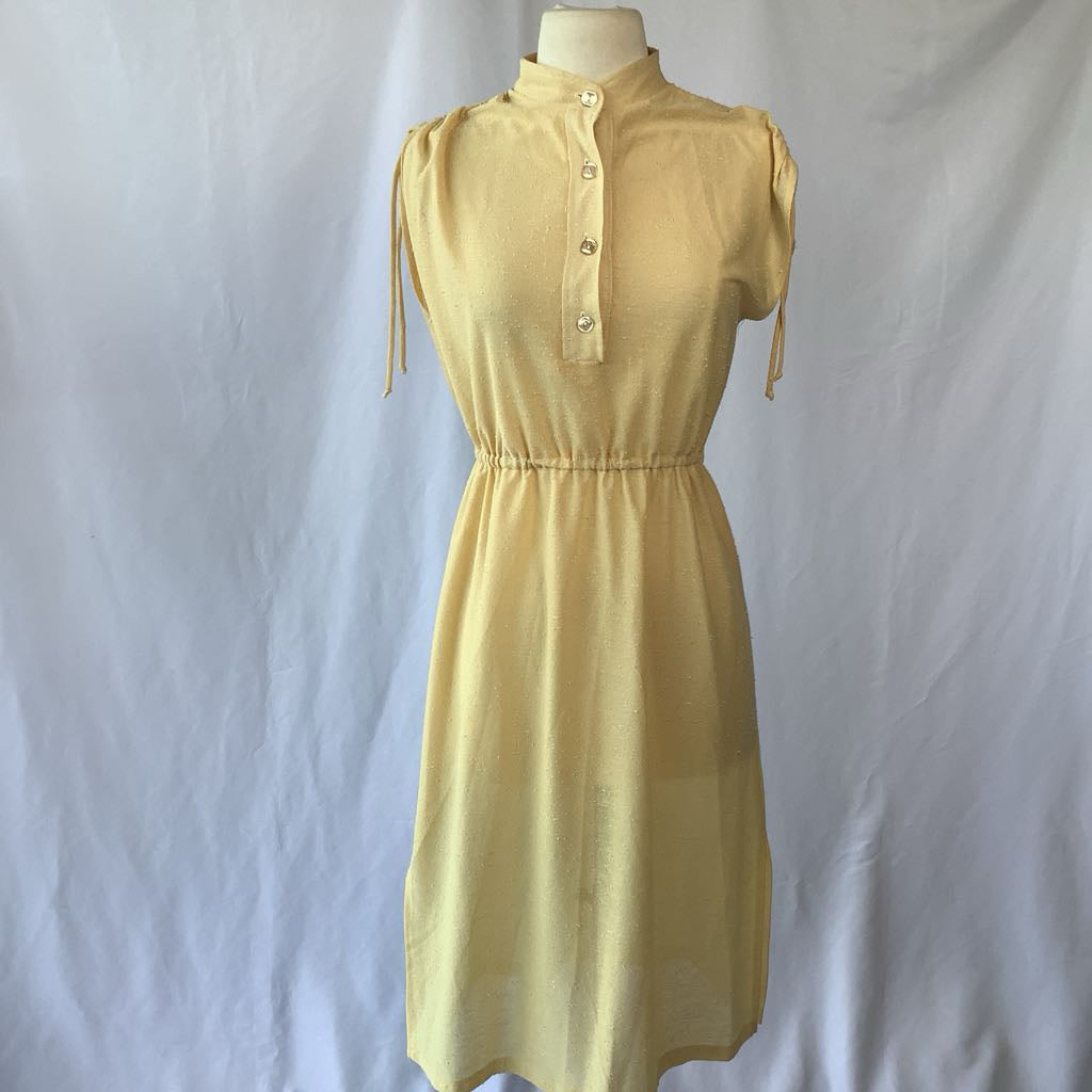 1970s Yellow Day Dress w/ Gathered Shoulders
