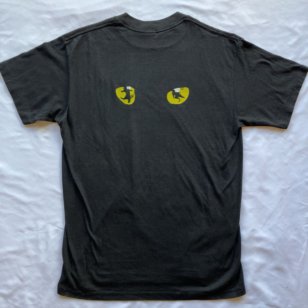 1981 Cats T-shirt