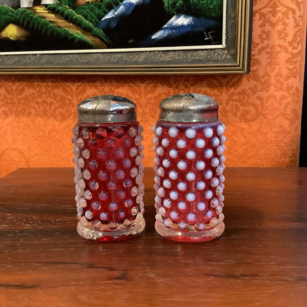 Vintage Hobnail S & P Set