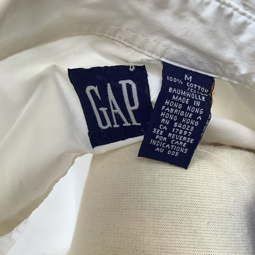1990s Gap White Button Down w/ Embroidered Design