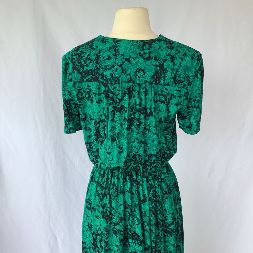 1980s Virgo II Rayon Green Dress w/ Elastic Waist