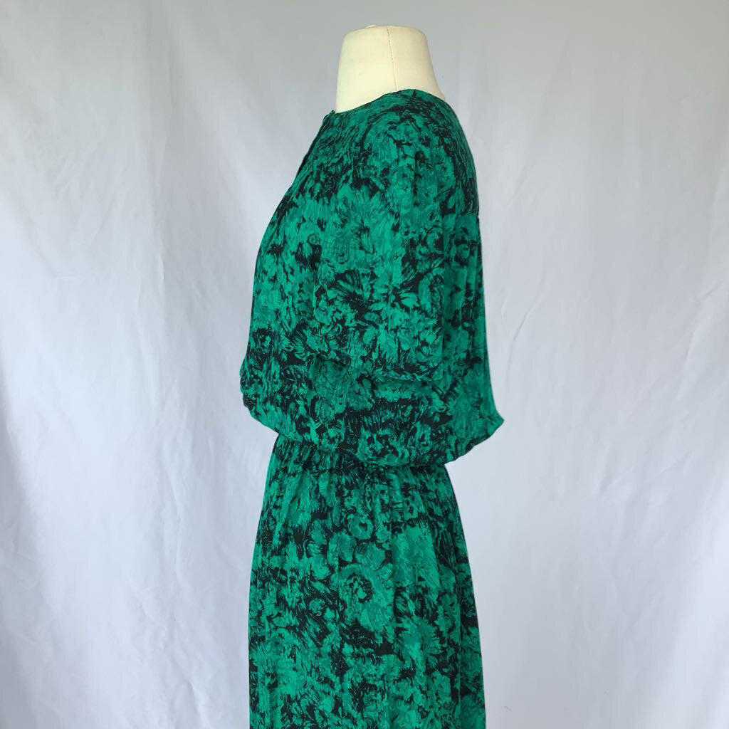 1980s Virgo II Rayon Green Dress w/ Elastic Waist