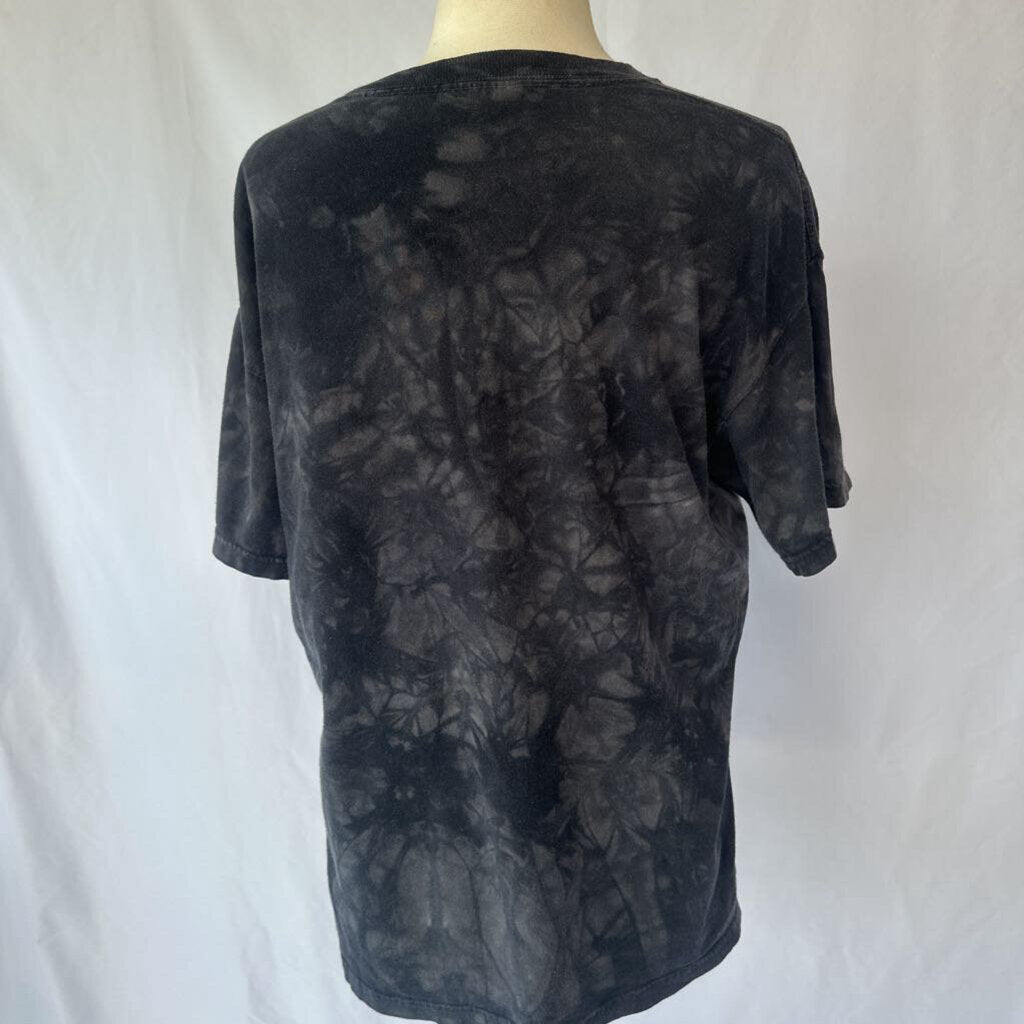 2002 Mountain Wolf T-shirt