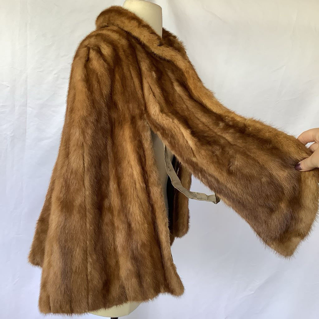 Vintage 1960s Hudson's Detroit Mink Fur Shawl Stole