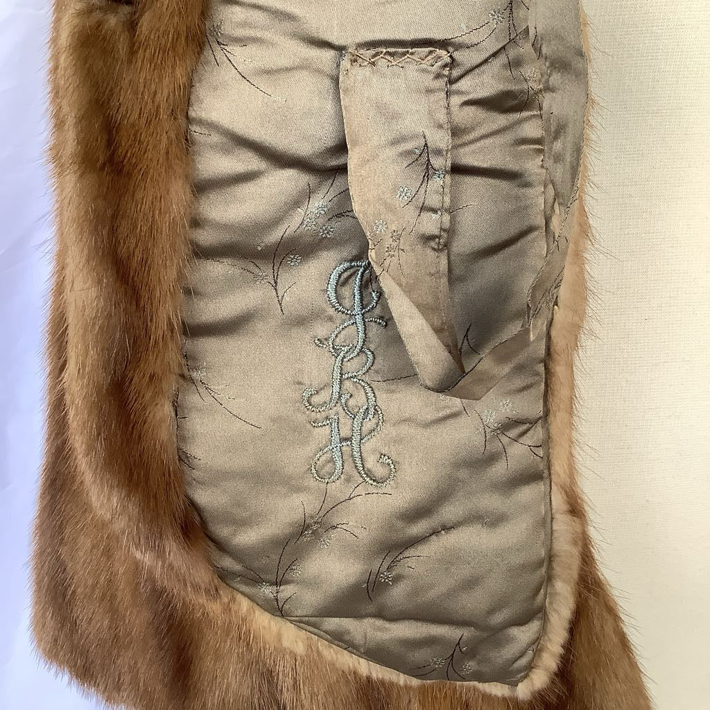 Vintage 1960s Hudson's Detroit Mink Fur Shawl Stole