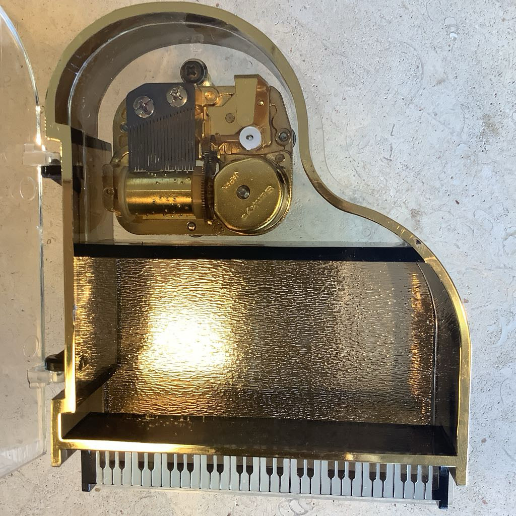 Piano music box