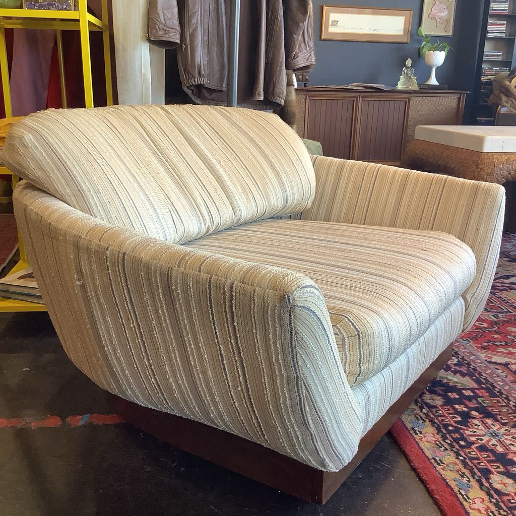 Mid Century Modern Barrel Upholstered Chair w/ Wood Base