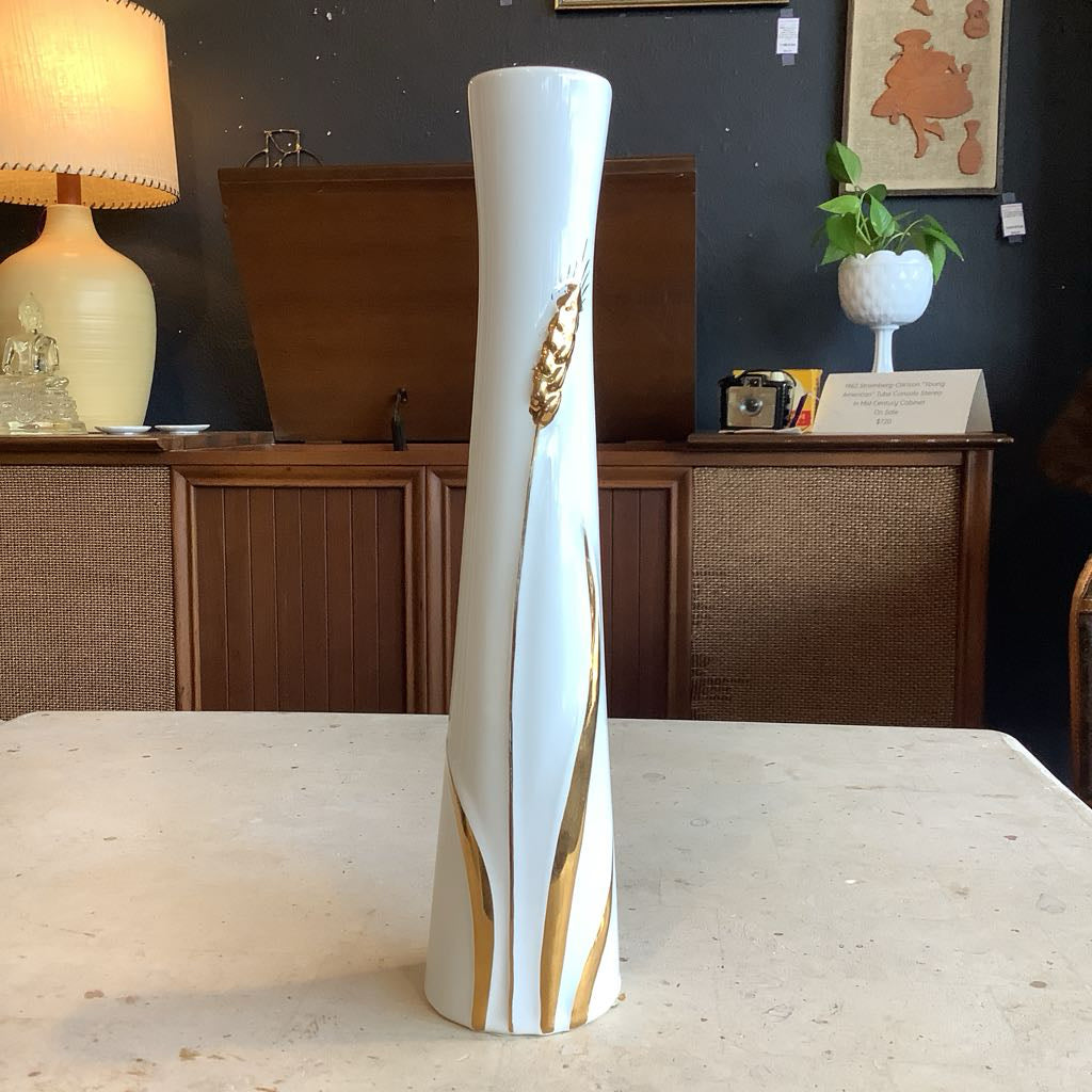 White n Gold wheat vase