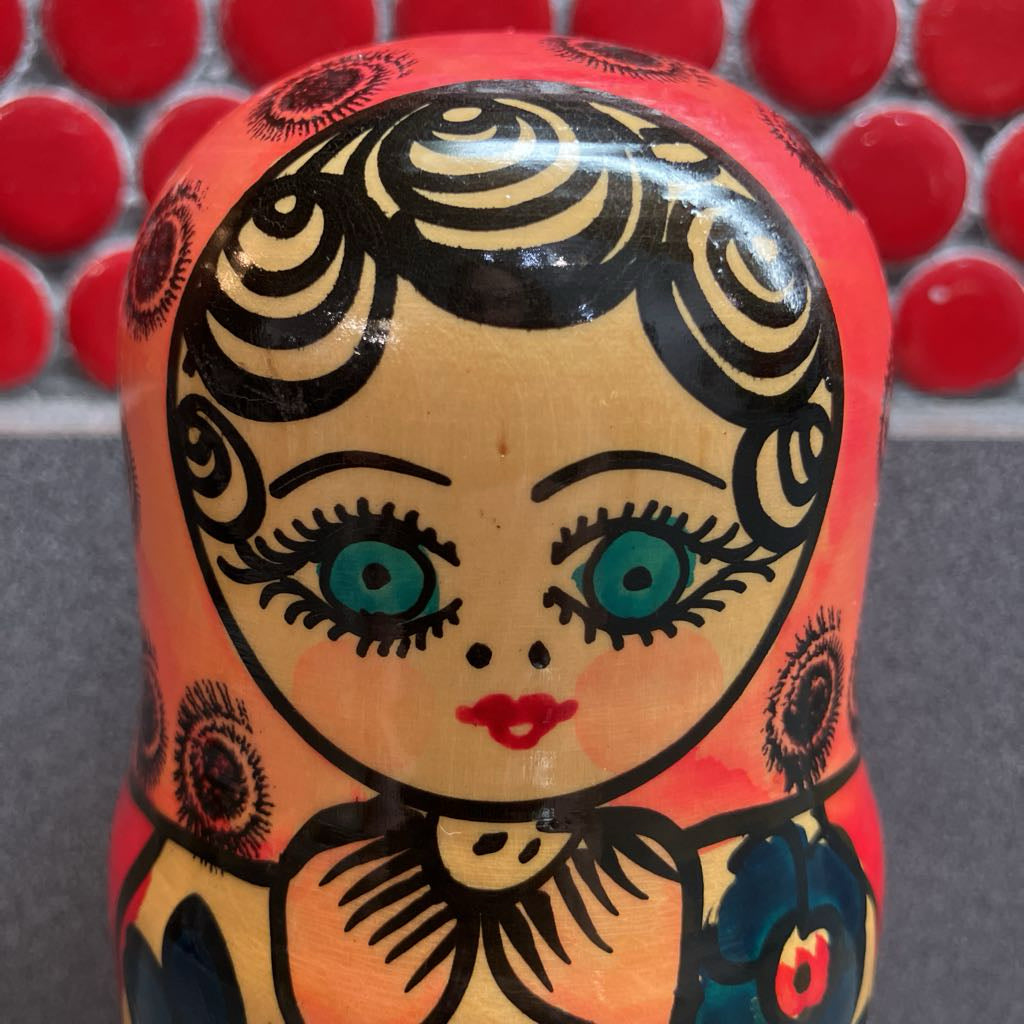 Vintage Matryoshka Nesting Dolls